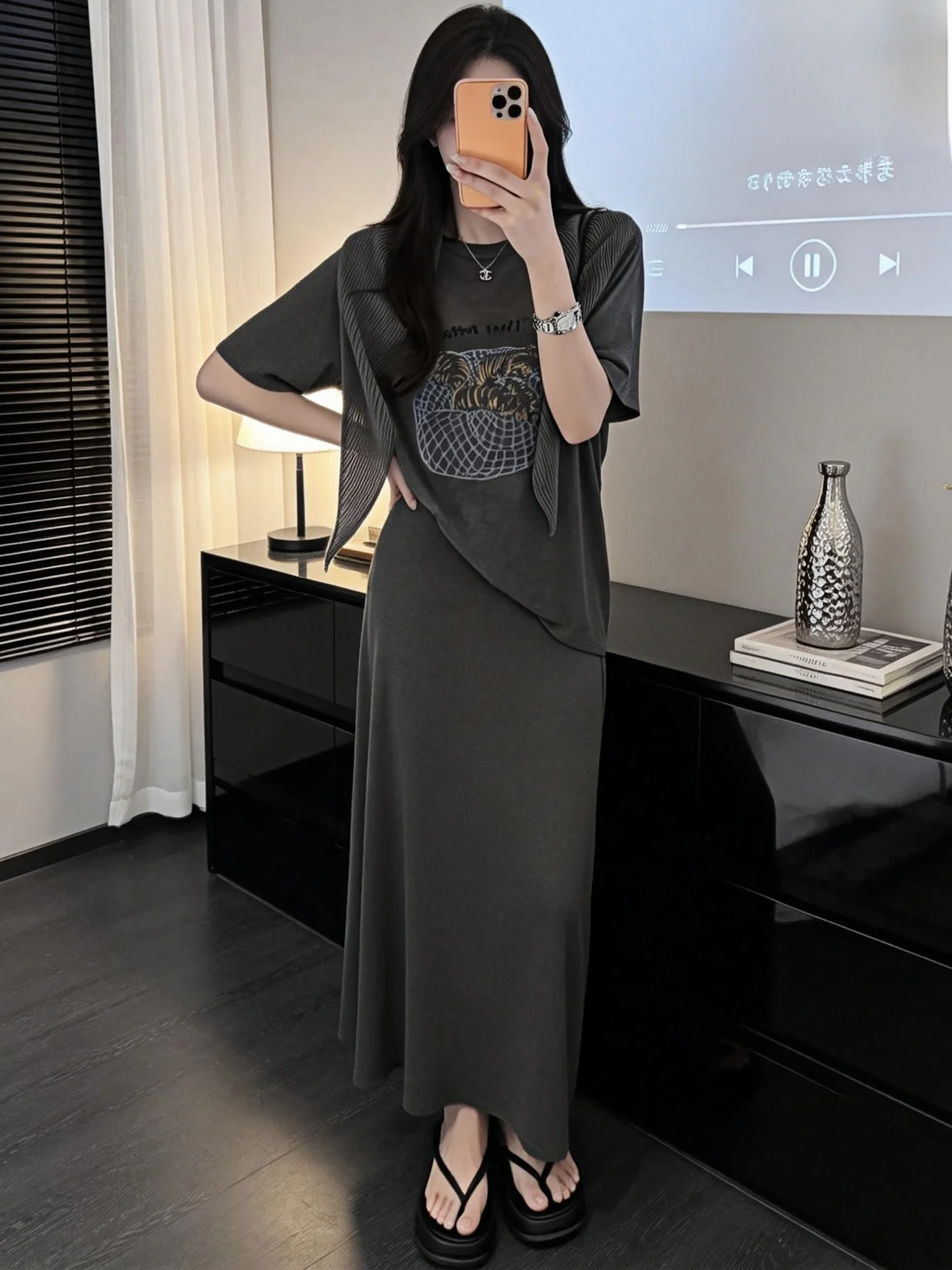 

Casual round Neck Short Sleeve T-Shirt Half Skirt Summer New Belt Waist Covering Meat Lazy Style Three-piece Set Women's Fashion