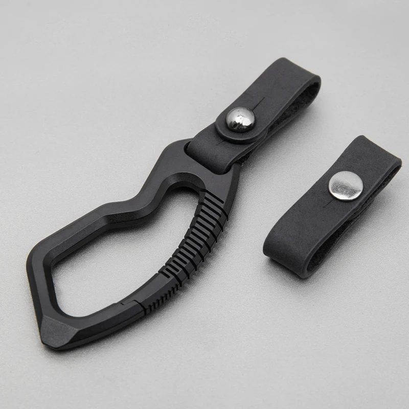 

Портативный уличный многофункциональный брелок из титанового сплава EDC с подвесной веревкой из воловьей кожи, инструмент для открывания бутылок