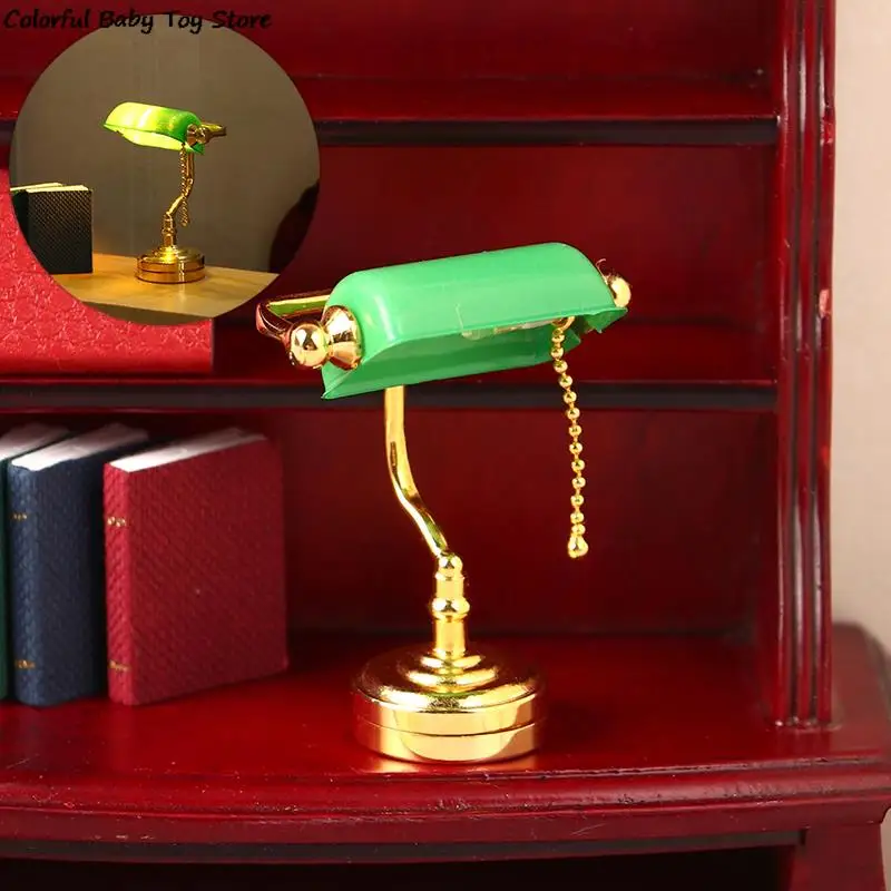 

1:12 Dollhouse Miniature Desk Lamp LED Lamp Green Postman Light Lighting Home Furniture Model Decor Toy Doll House Accessories