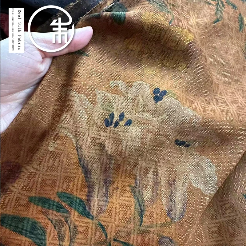 High Quality Khaki Chinese Style Flower 100% Real Silk Designer Xiangyun Yarn Silk Fabric 30Momme Cheongsam Dress Fabric