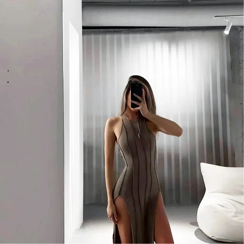 Abito senza maniche con cut-out post-apocalizzico Abito gotico slim-fit con doppia fessura e cucitura a coda di pesce Nuovo abito di dichiarazione alla moda per le donne