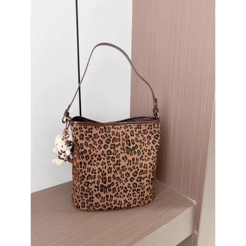Leopard print bucket bag for women, high-end niche underarm bagssbody large bag, large capacity tote bag
