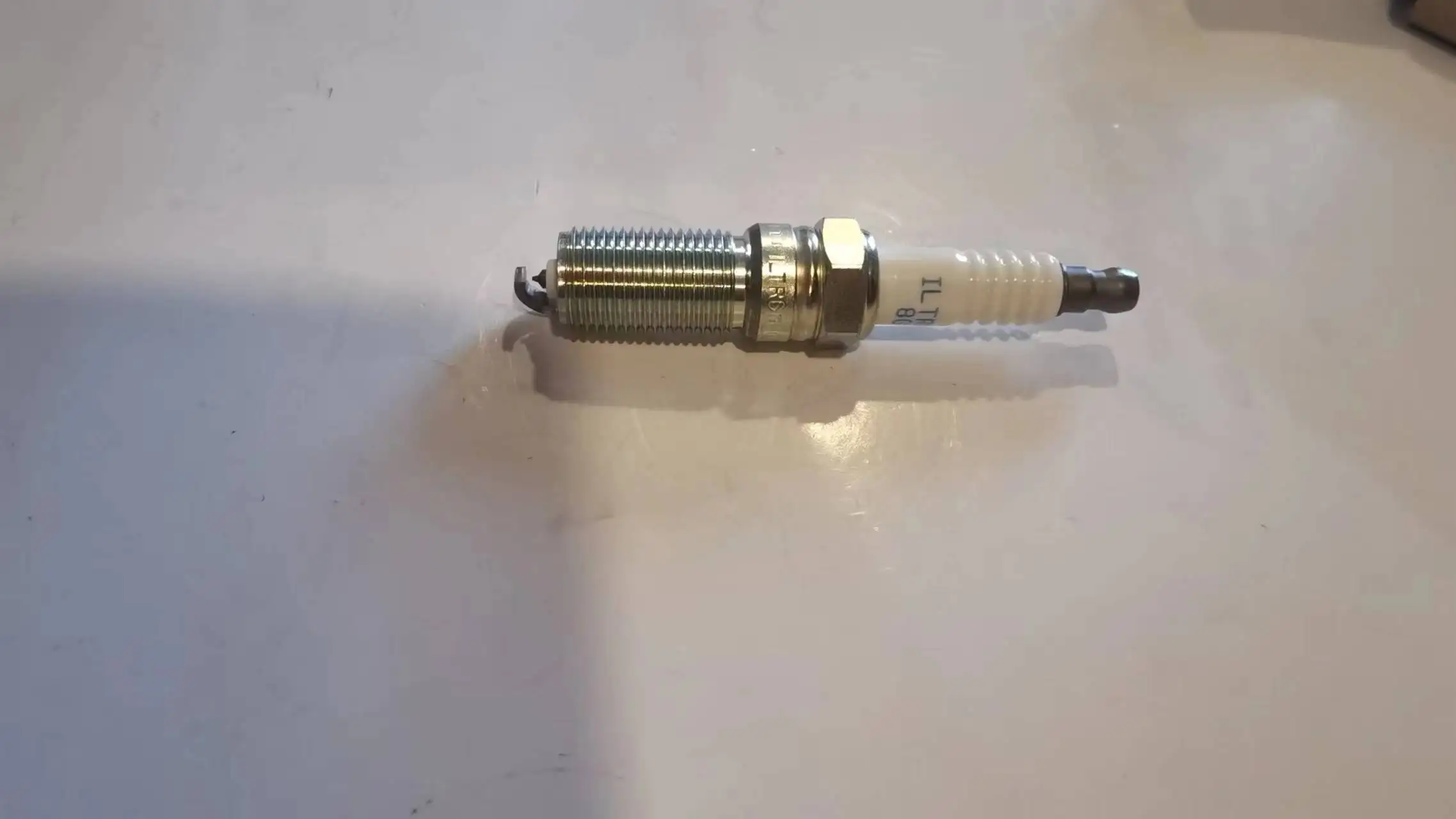 

4PCS 96621/ILTR6G8G SPARK PLUG NGK BRAND FOR VOLVO 30758130,FORD CM5E 12405 BA,LANDROVER LR025605