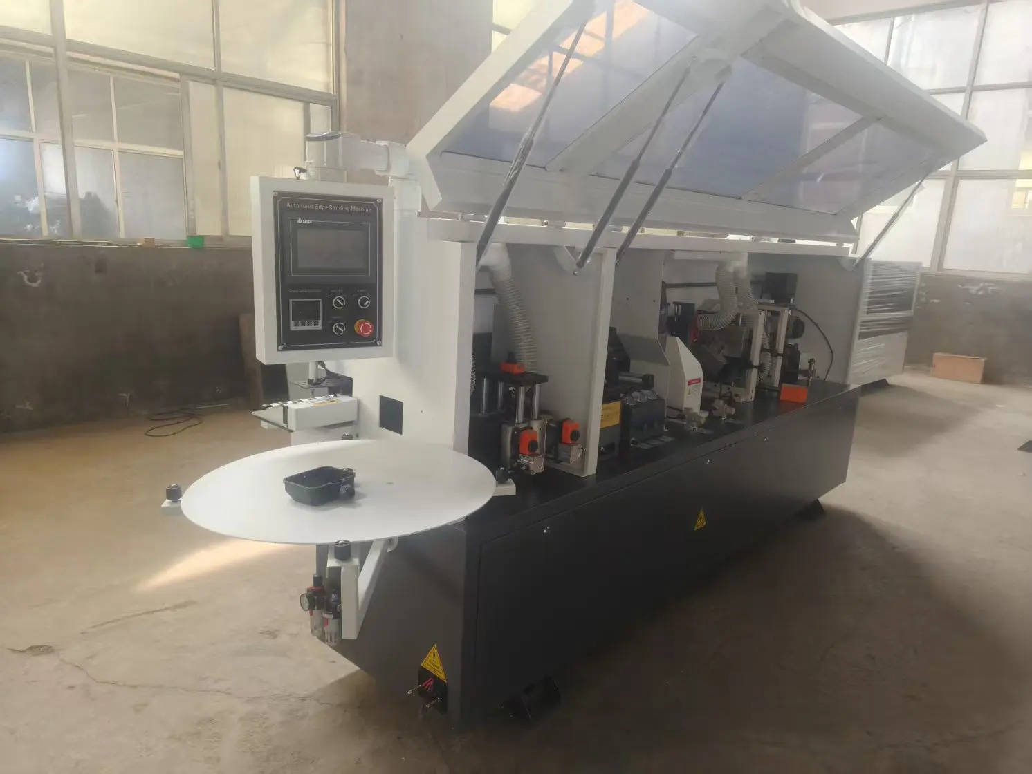 Tablero de madera Mdf melamina laminado bordeadora automática Bordatrice automática aplicadora de bandas de borde carpintería