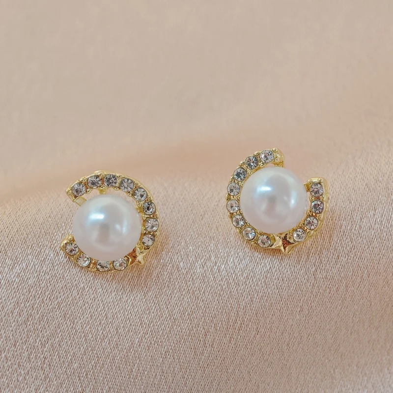 Fashion Geometric Imitation Pearl Earrings Gold Color Semi-circular Stud Earring For Women Girl Korean　Party Jewelry Accessories