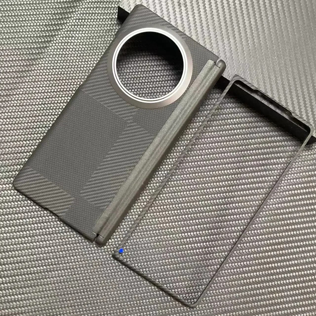 

Магнитный чехол для телефона из арамидного волокна центральной оси для vivo X Fold 3 Pro, ультратонкий противоударный защитный шарнир из углеродного волокна