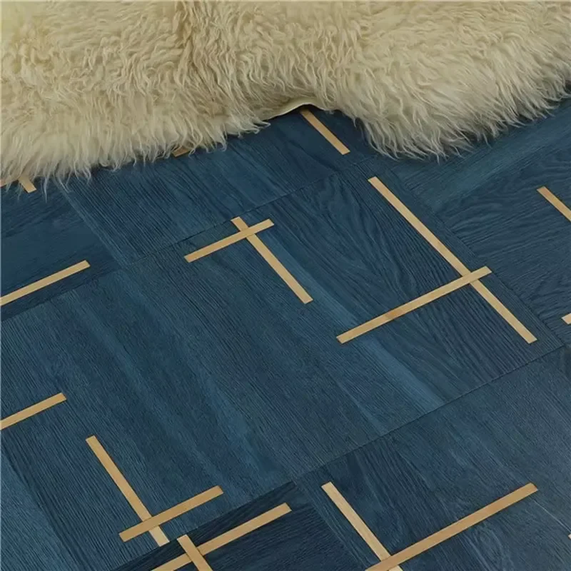 Customized Special Design Indoor Blue Wood Parquet Hardwood Flooring Oak and Maple Parquet Multi-layer Engineered Wood
