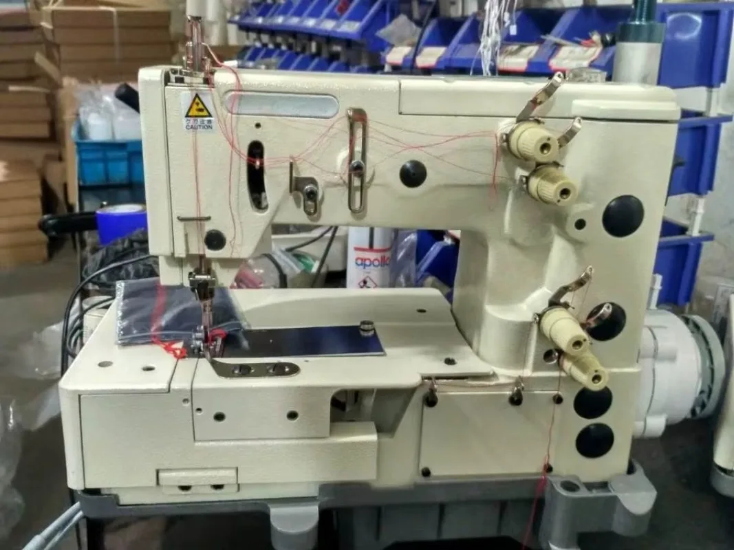 ST- 1302-4W Single Needles Flat-bed Double Chain Stitch Picotting Sewing Machine