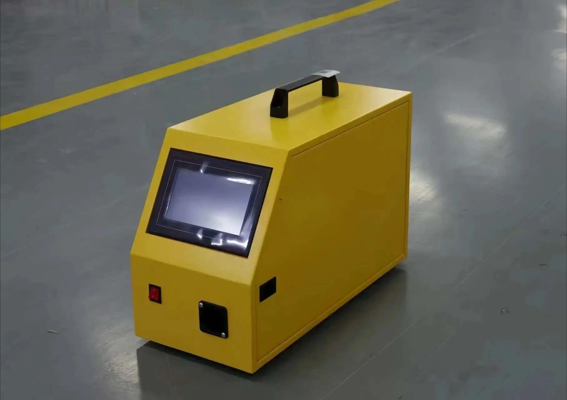 Macchina per la pulizia laser portatile di marca massima da 2000 W Saldatrice laser e saldatrice per nuova condizione per la pulizia