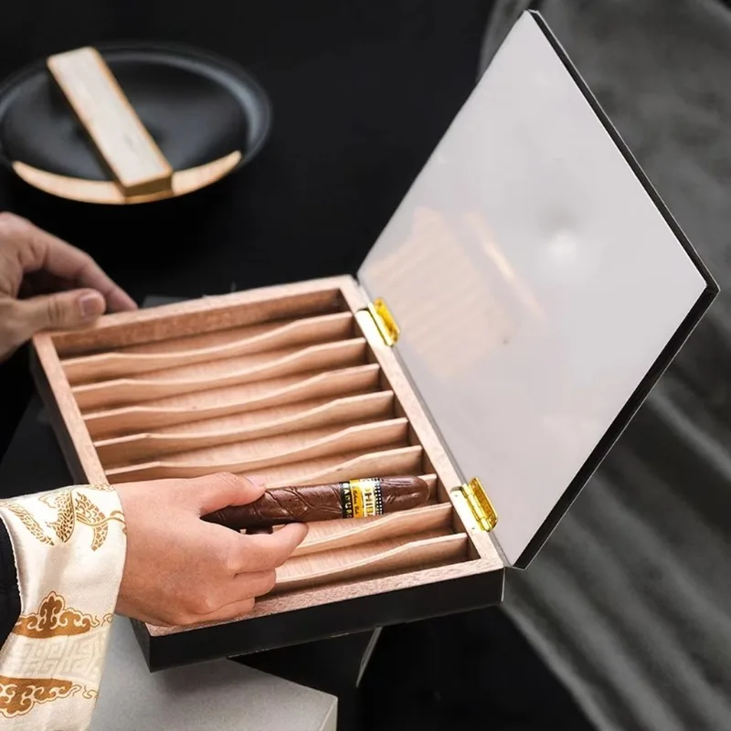 Factory Direct High-End Portable Cedar Wood Humidor for 10 Cigars Black Empty Wooden Box Customizable Gift Box Cigar Box
