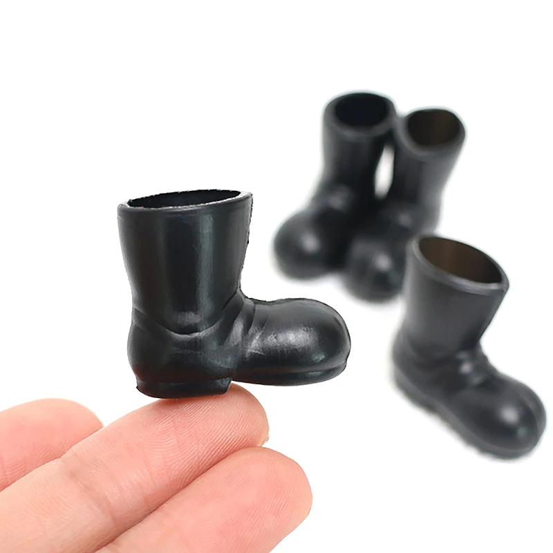 1Pair 1:12 Dollhouse Miniature Santa Claus Black Christmas Boots Rain Boots Model For Doll House Decor Kids Pretend Play Toys