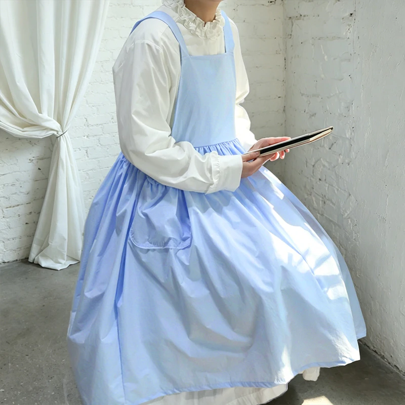 

Pleated French wide skirt apron - customizable logo, water-resistant, soft touch, fine stitching, pleated pockets