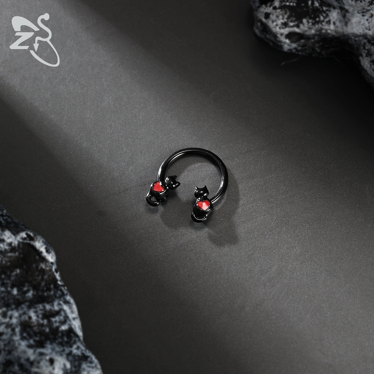 ZS 1 Piece Punk Stainless Steel Nose Ring Men Women Pumpkin Bat Septum Piercings Hallowmas Cartilage Helix Piercing Body Jewelry