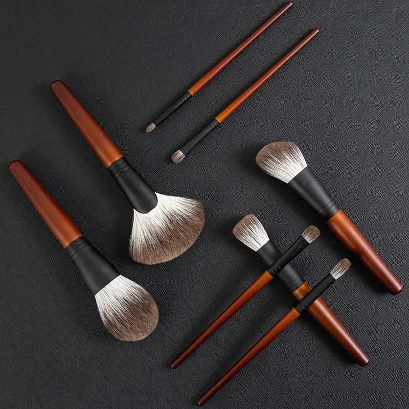 Ensemble de pinceaux de maquillage doux avec manche en bois, poils de renard des neiges, blush, poudre, ombre à barrage, kit de poils naturels, cosmétiques les plus vendus, 8 pièces