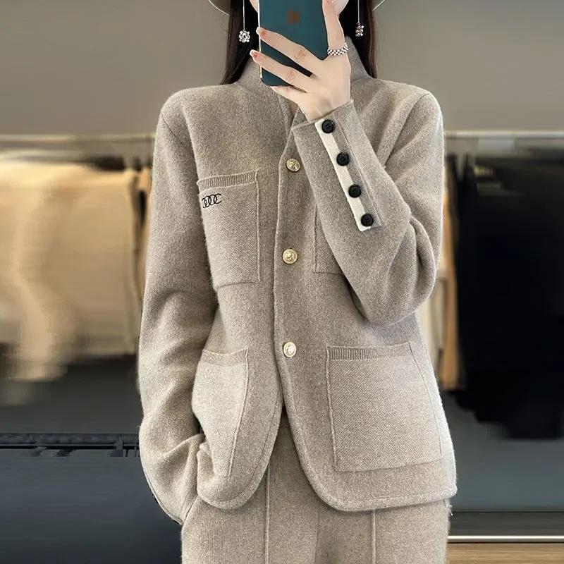 2024 Aautumn And Winter New Blend Wool Sweater Women\'s Cardigan Stand Collar Thick Versatile Solid Color Knitted Jacket Camel