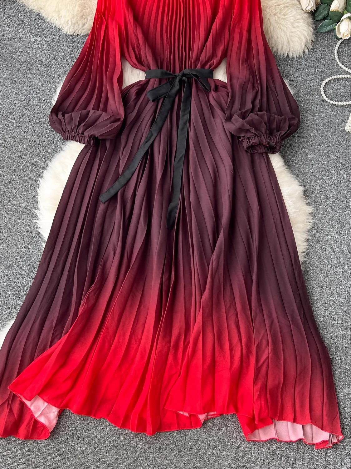 Spring Autumn Women Red/Blue/Green Gradient Draped Long Dress Vintage Round Neck Puff Sleeve High Waist Pleated Robe 2024 New