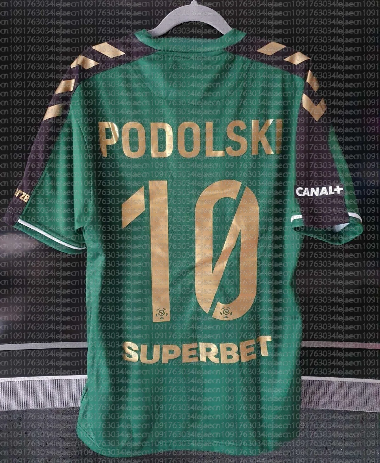 

Fashionable Outdoor Football Training Shirt for Men and Women, Breathable Quick Drying Loose Casual T-shirt, Oversized T-shirt.