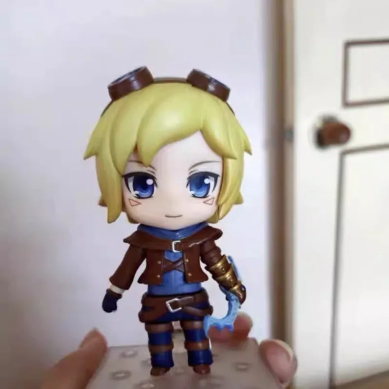 Originale LOL League of Legends Izriel EZ Scultura fatta a mano Anime Action Doll Series Accessori Modelli Giocattoli Regali