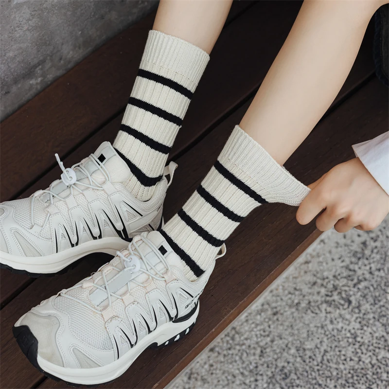 Fashion Women\'s Socks Spring Autumn Korean Style Mixed-Color Striped Socks Female Casual Retro Long Loose Socks For Girls Floor