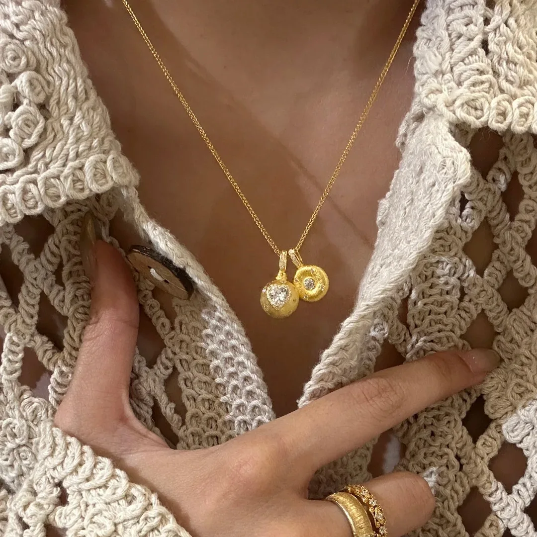 Foydjew French Style Retro Brushed Round and Heart-shaped Pendant Necklaces Inlaid Zircon Simple Clavicle Chain For Women