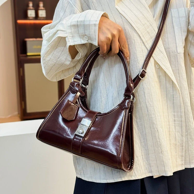 

Famous Designer Women's Messenger Bag - Genuine Leather Crossbody Style Handbag with Classic Elegant Touch
