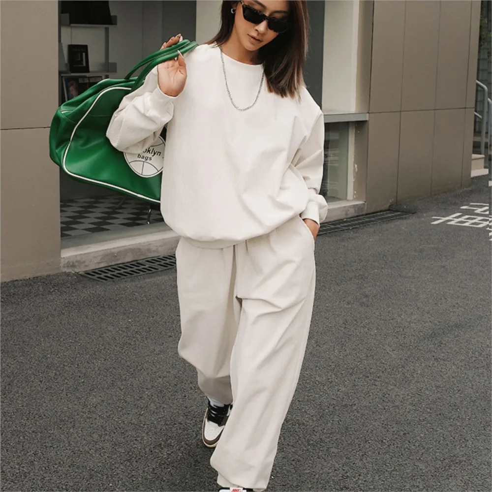 Autumn Winter New O Neck Long Sleeve T-shirt Women\'s Sports Suit Fashion Loose Pocket Small Foot Long Trousers 2piece Set Female