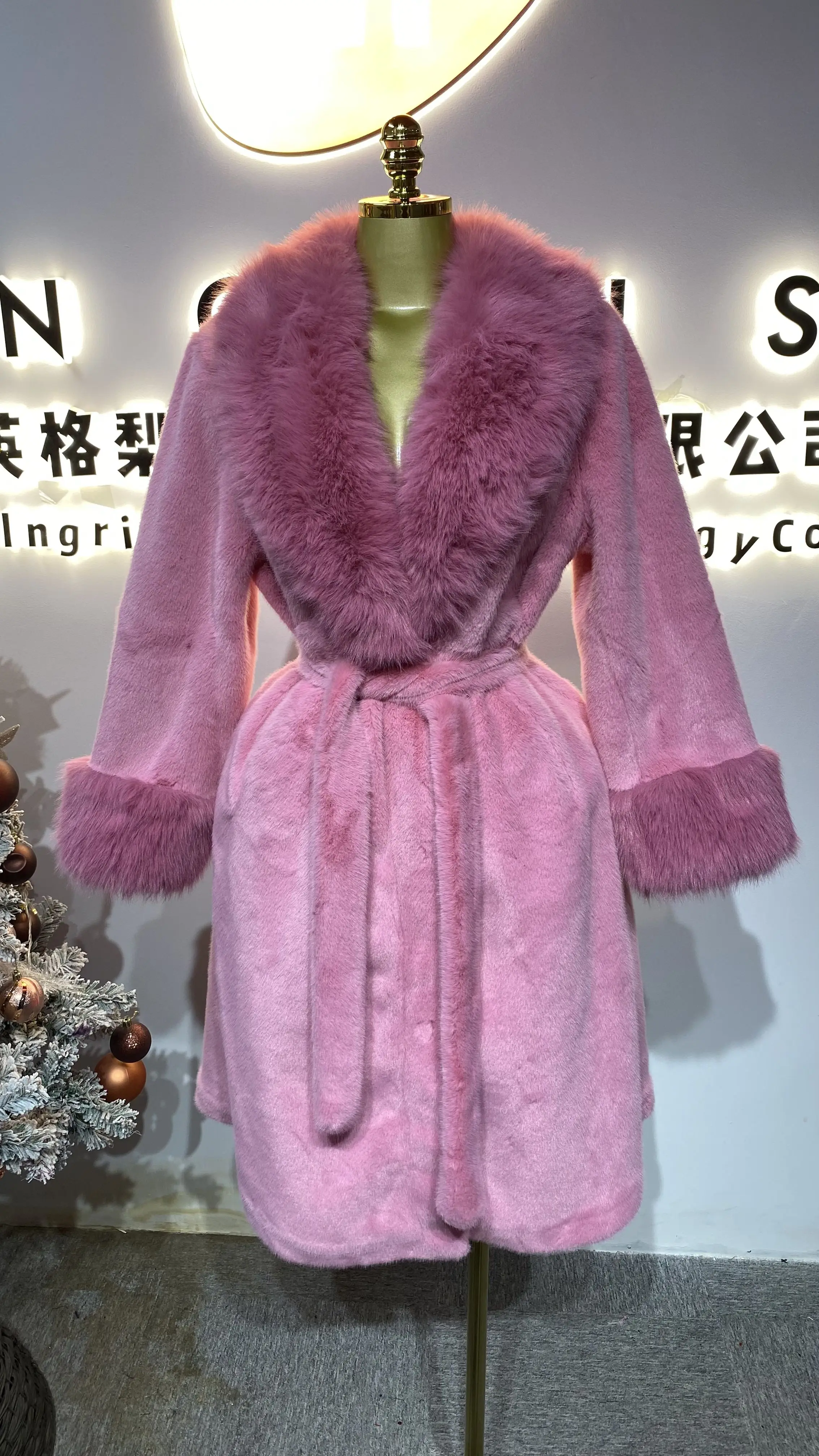 

2025 New Design Casual Women's Faux Fur Coat, Winter Warm Plus Size Jacket-GZXX335