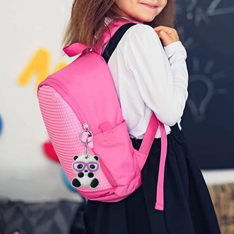 LLavero de dibujos animados de piezas para niños, Mini llavero bonito para premios en el aula, cumpleaños, Navidad, regalos para favores de fiesta, embutidores de bolsas, 100