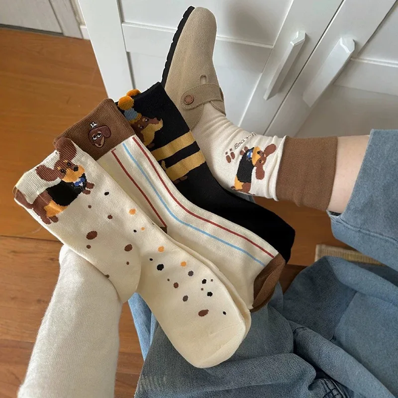 Cartoon puppy socks women's medium tube socks autumn and winter solid color Japanese cute flanged pile socks retro stockings