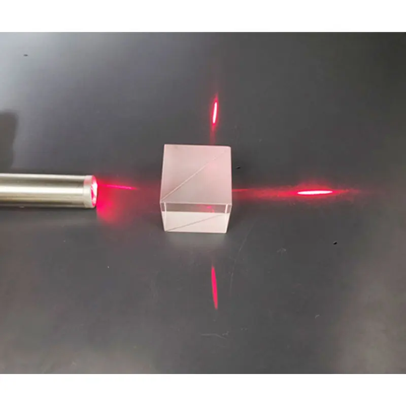 70x70x70mm Cubo di vetro ottico Dicroico Fascio di dispersione Splitter Prisma Rapporto di divisione 50:50 per Spectrometro Esperimento Prisma