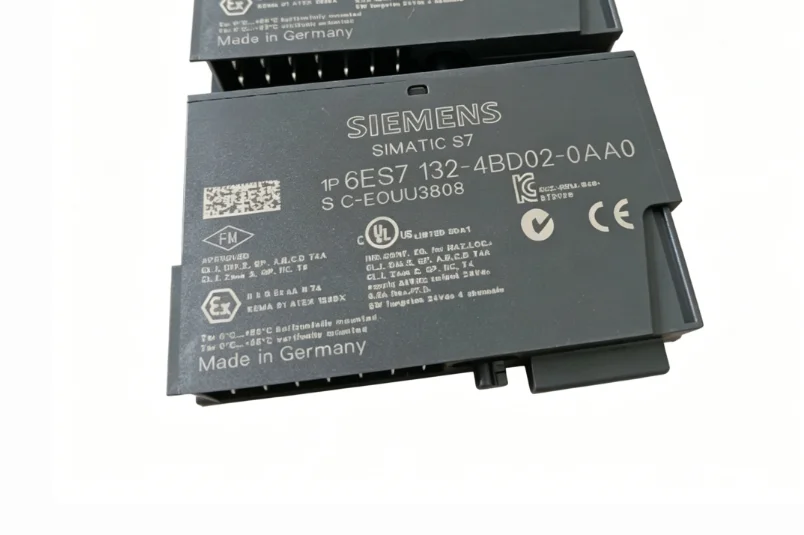6ES7132-4BD02-0AA0 ET200S 4-Channel Digital Output Module, DC24V, 0.5A PNP Transistor, DIN Rail Mount, for Industrial PLC