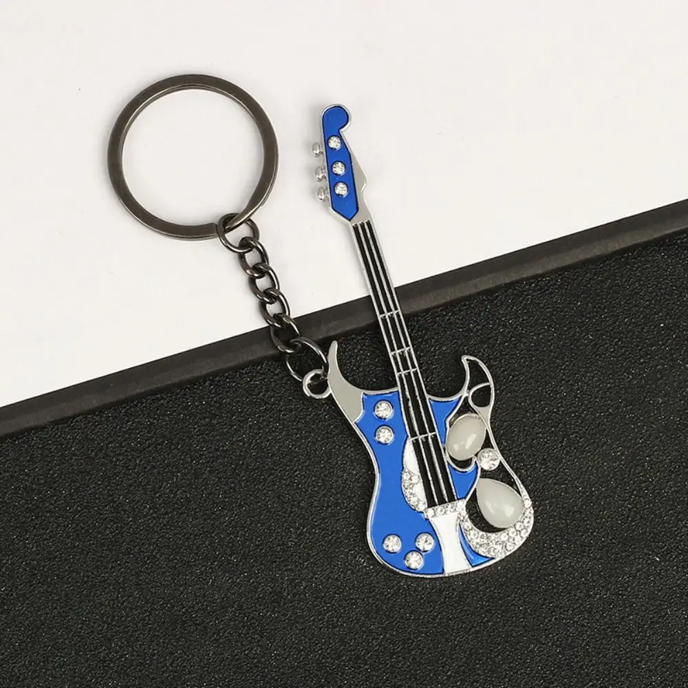 

Fashion Guitar Shape Guitar Keychain Mini Alloy Y2k Guitar Keyring Creative Y2k Spot Drill Guitar Keychain Women Gifts