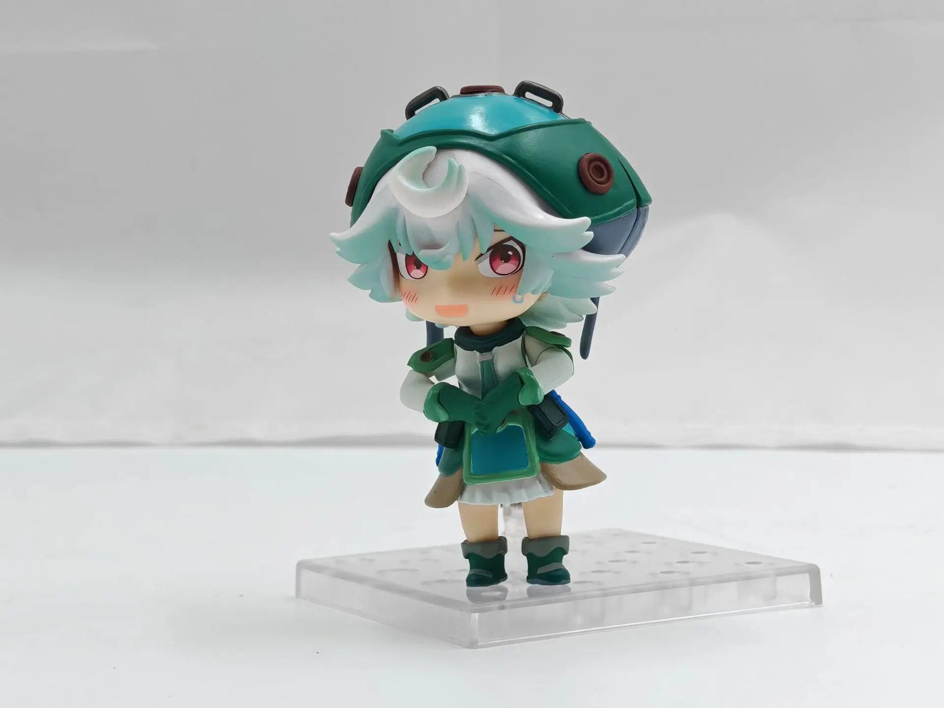 Anime Made in Abyss Prushika Gezamenlijke mobiliteit Q-versie Action Figure PVC Model Standbeeld pop Speelgoed Bureau Decor Collectie Geschenken in doos