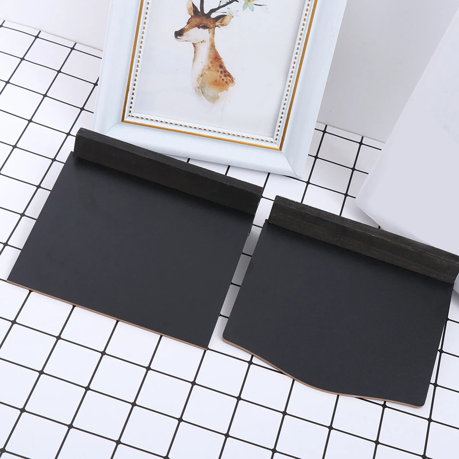 

2Pcs Lightweight Mini Wooden Blackboards with Wave Edge Bracket Design Chalkboard Signs Message Boards for Reception Tables