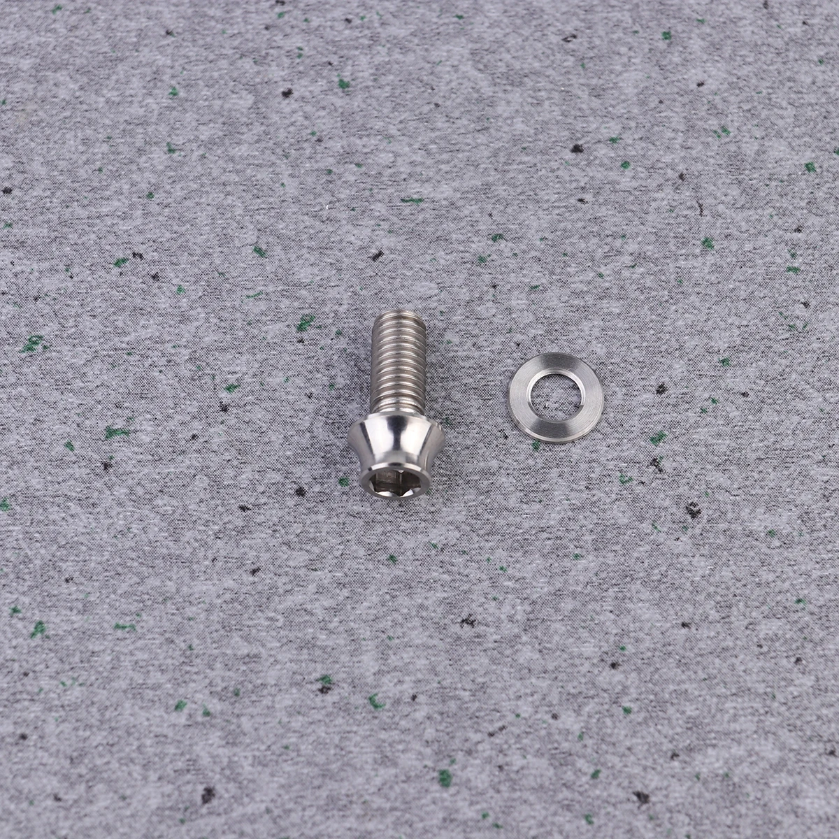 

2PCS M5x12MM Water Bottle Cage Screw Titanium Alloy Screw Bike Handle Riser Screw Durable Lightweight
