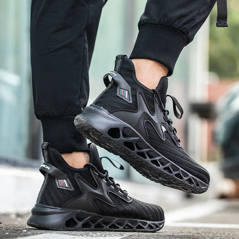 安全靴 スチールトゥブーツ メンズ 快適な作業靴 耐衝撃 落下防止 ワークスニーカー 保護ブーツ