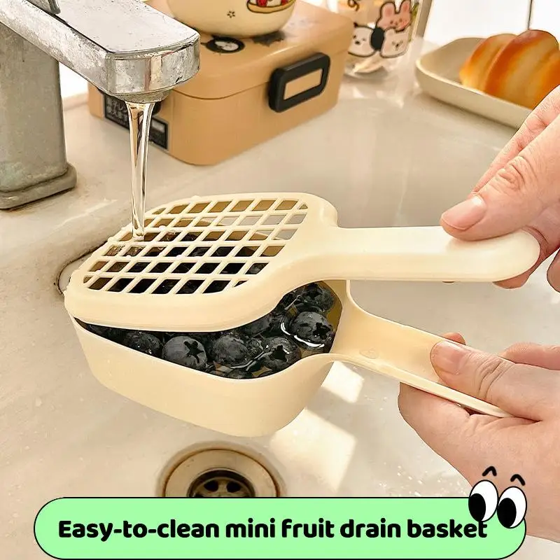 Mini Plastic Fruit Drain Basket With Handle Easy Clean Kitchen Strainer For Cherries Blueberries Small Berry Washing Colander