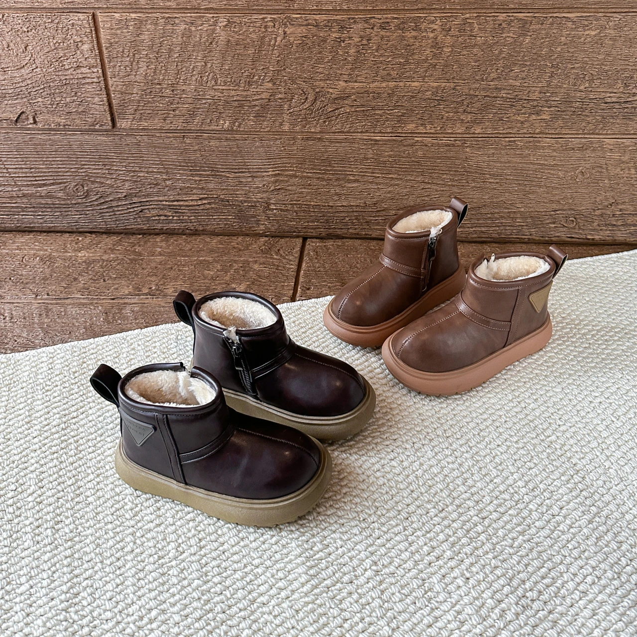 أحذية ثلج للأطفال مصنوعة من الجلد المقاوم للماء بين الوالدين والطفل للأولاد والبنات، أحذية قطنية سميكة دافئة وقطيفة بنعال سميكة