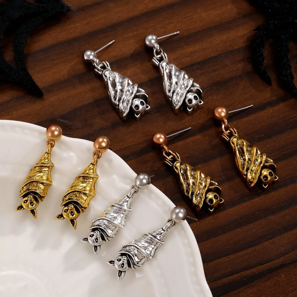 Gothic Style Halloween Upside-Down Bat Earring Stud Alloy Silver/Gold Bat Pendant Earring Stud Vintage Inverted Bat Earring Stud