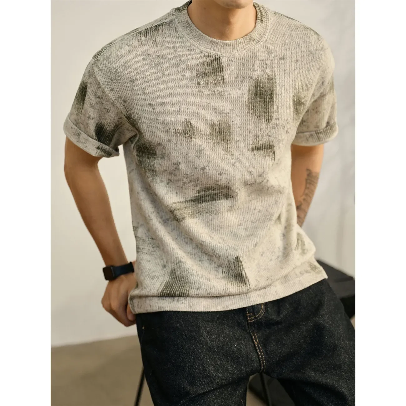 Urban Casual Knit T-Shirt With Hand Painted Pattern Soft Comfortable Daily Wear Men's Short Sleeve Round Neck Top