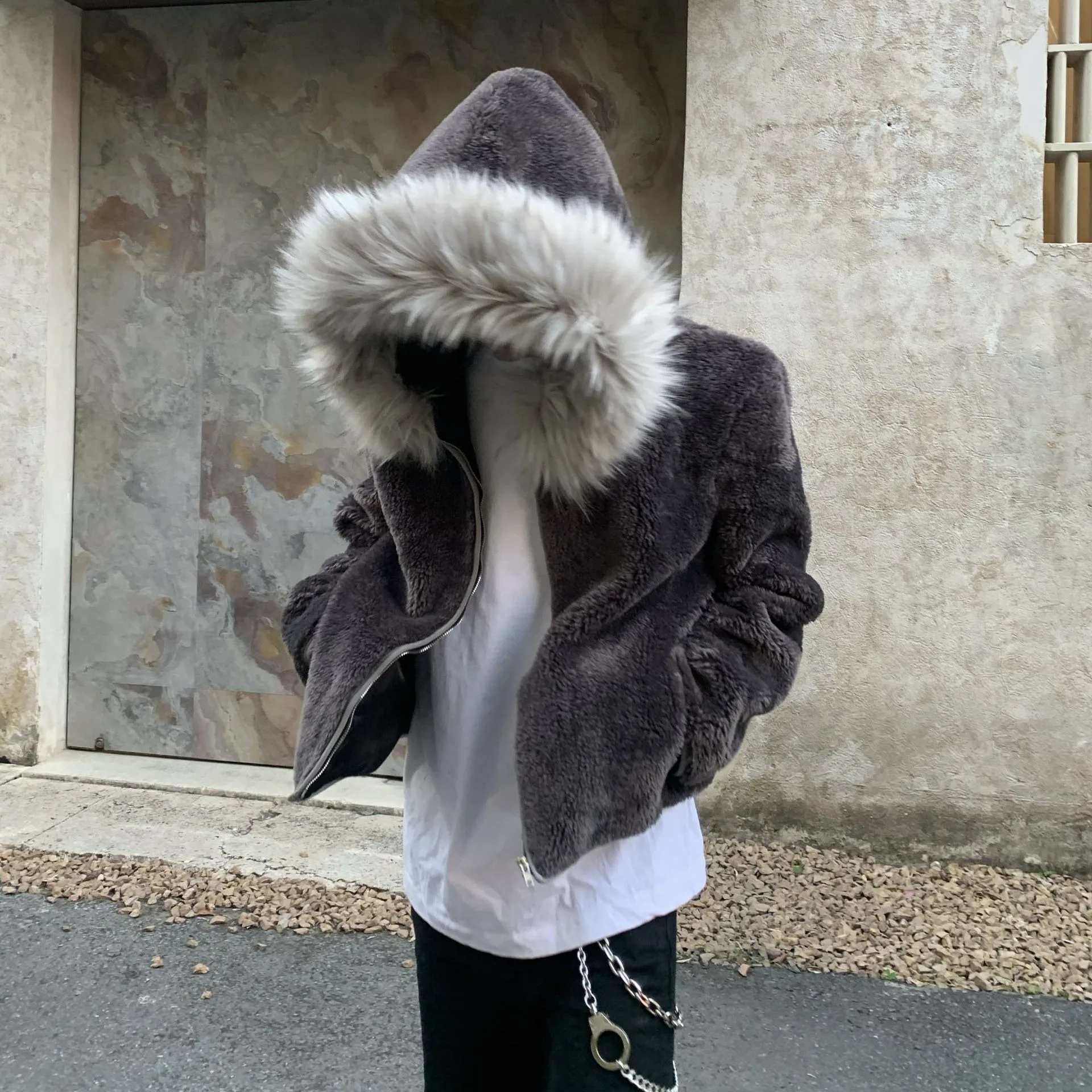 

2024 Men's Winter Warm Thick Coat Imitation Fur Grey Hooded Jacket Trend New Arrival