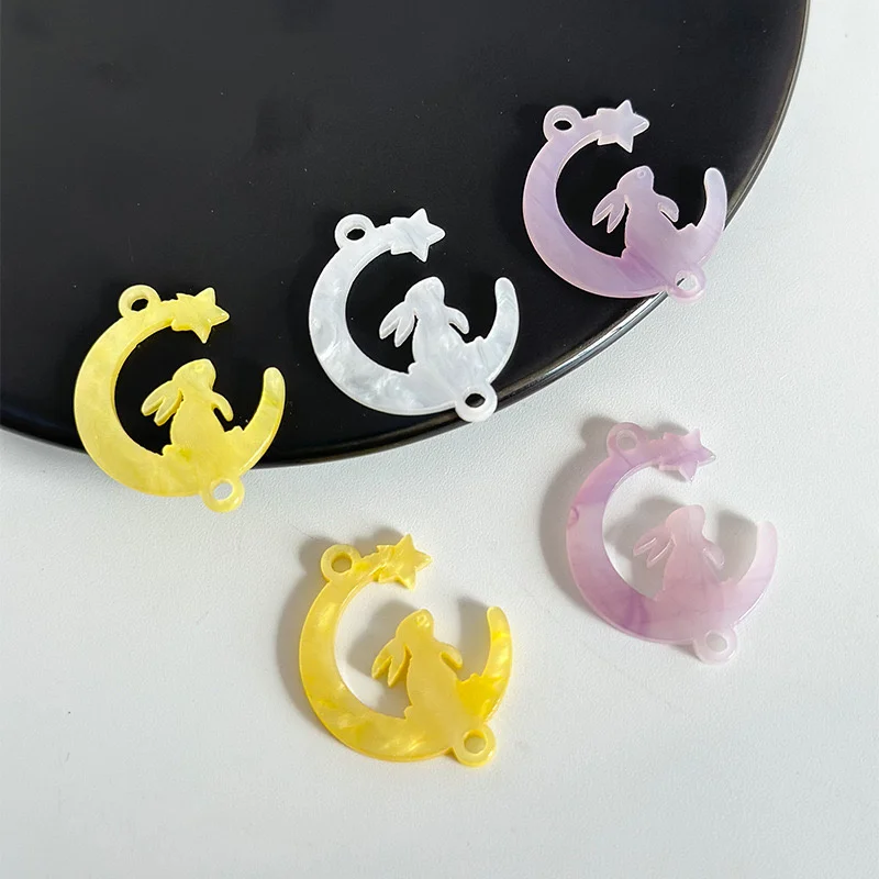 

Newest 90pcs/lot color print cartoon animals rabbits moon shape acrylic beads diy jewelry pendant accessory