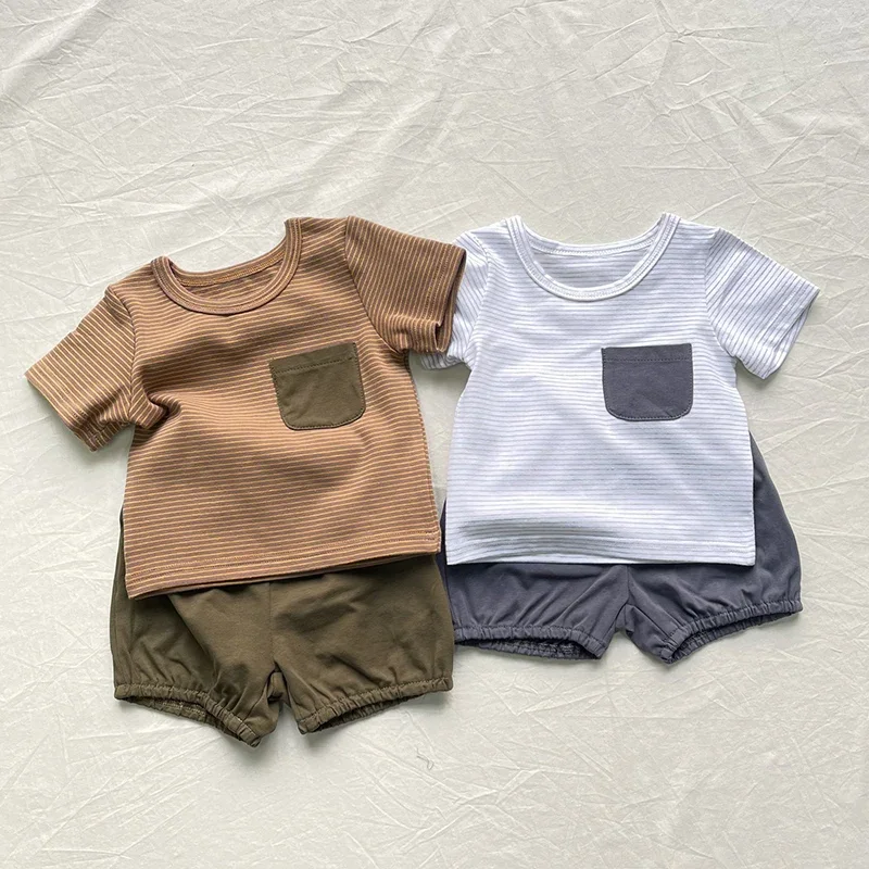 

Новый летний комплект детской одежды 2026 года для мальчиков 0-3 лет: хлопковая футболка с коротким рукавом + шорты, для новорожденных