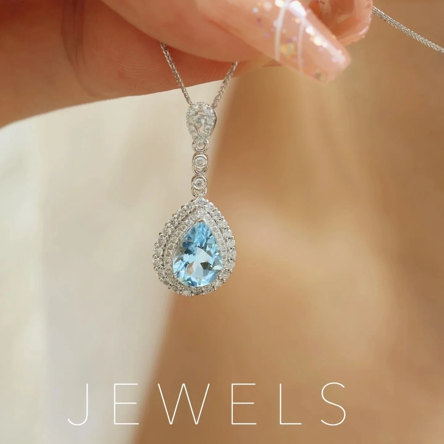 

Ожерелье с аквамарином, легкая роскошная высококачественная сенсорная полоса, не выцветает, модная супер фея, цепочка на ключицу, кулон с топазом