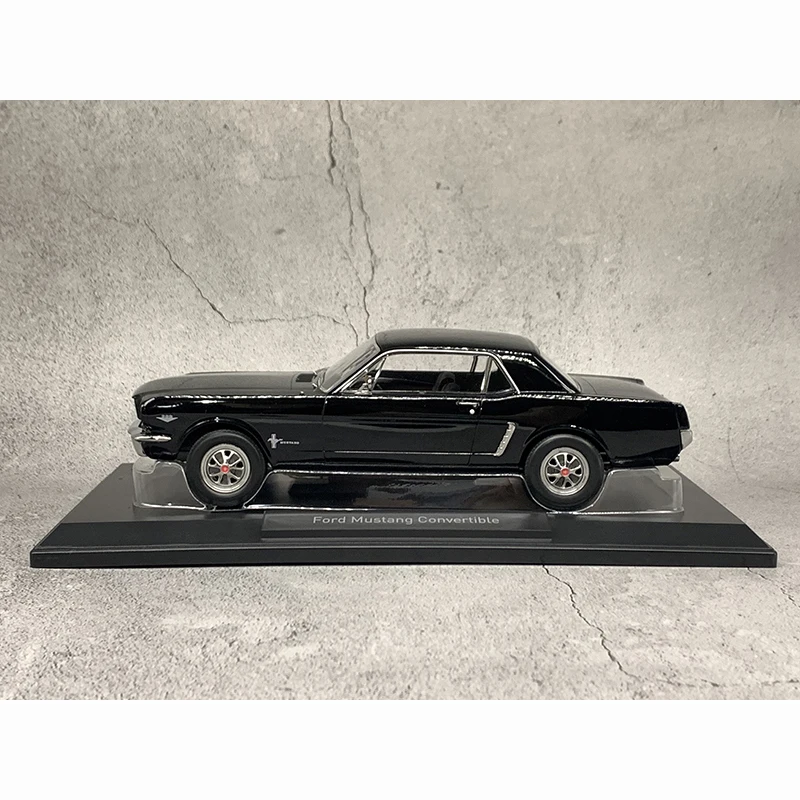

NOREV масштаб 1:18, модель автомобиля из сплава Mustang, статическая коллекция, украшенные праздничными подарками, игрушки