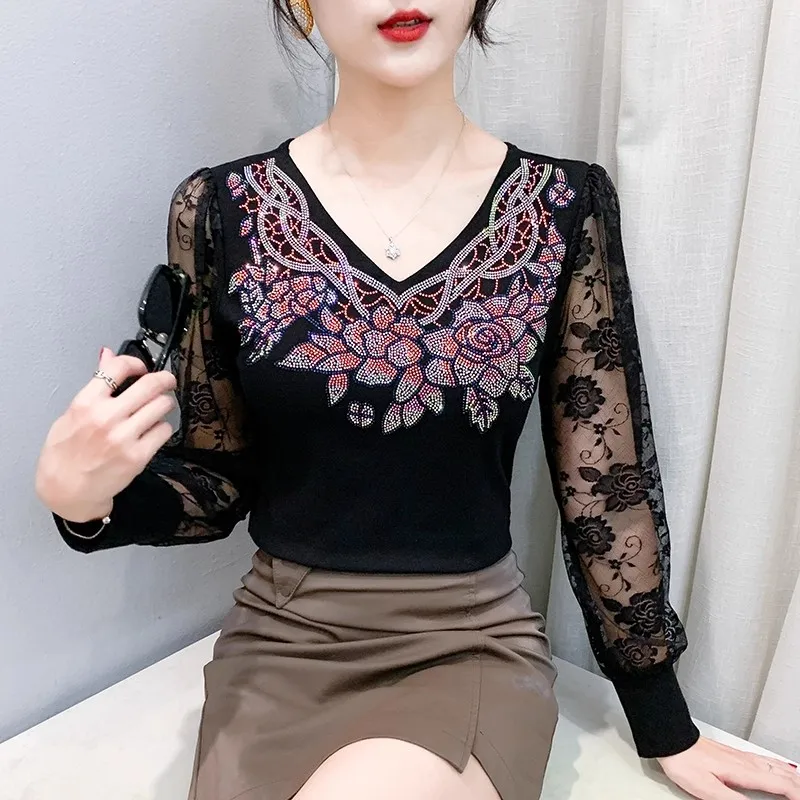 

Brand V-Neck Women's Top Luxury Flower Rhinestone Slim-Fit Chic T-shirt Elegant Lace Patchwork Long Sleeve Tee Shirt Clothing
