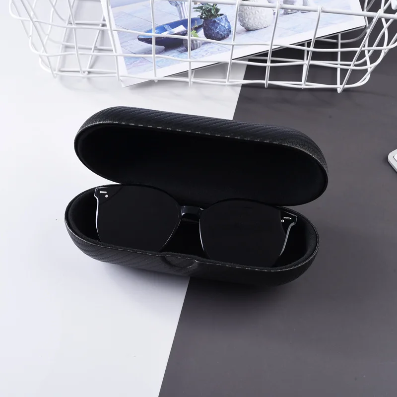 2022 New Carbon PU Leather Material Sunglass Case Black  Men Eyewear Case Ladies Glass Holder Protect Case