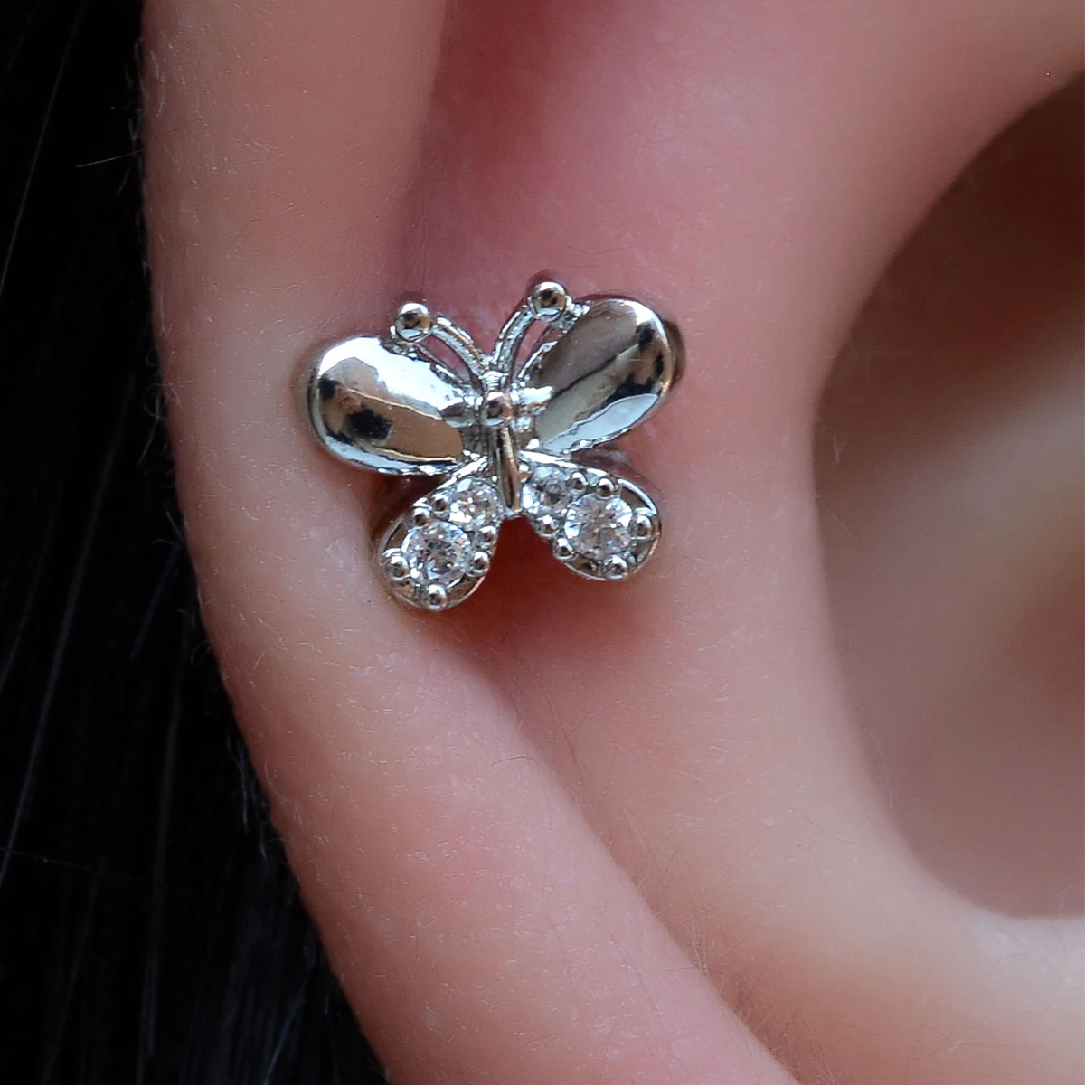 1 Stück 20G Winziger Kristall-Schmetterling Knorpel-Ohrstecker aus Edelstahl mit Zirkonia für Conch, Rook, Tragus, Damen Flachpiercing-Schmuck – Detail 8