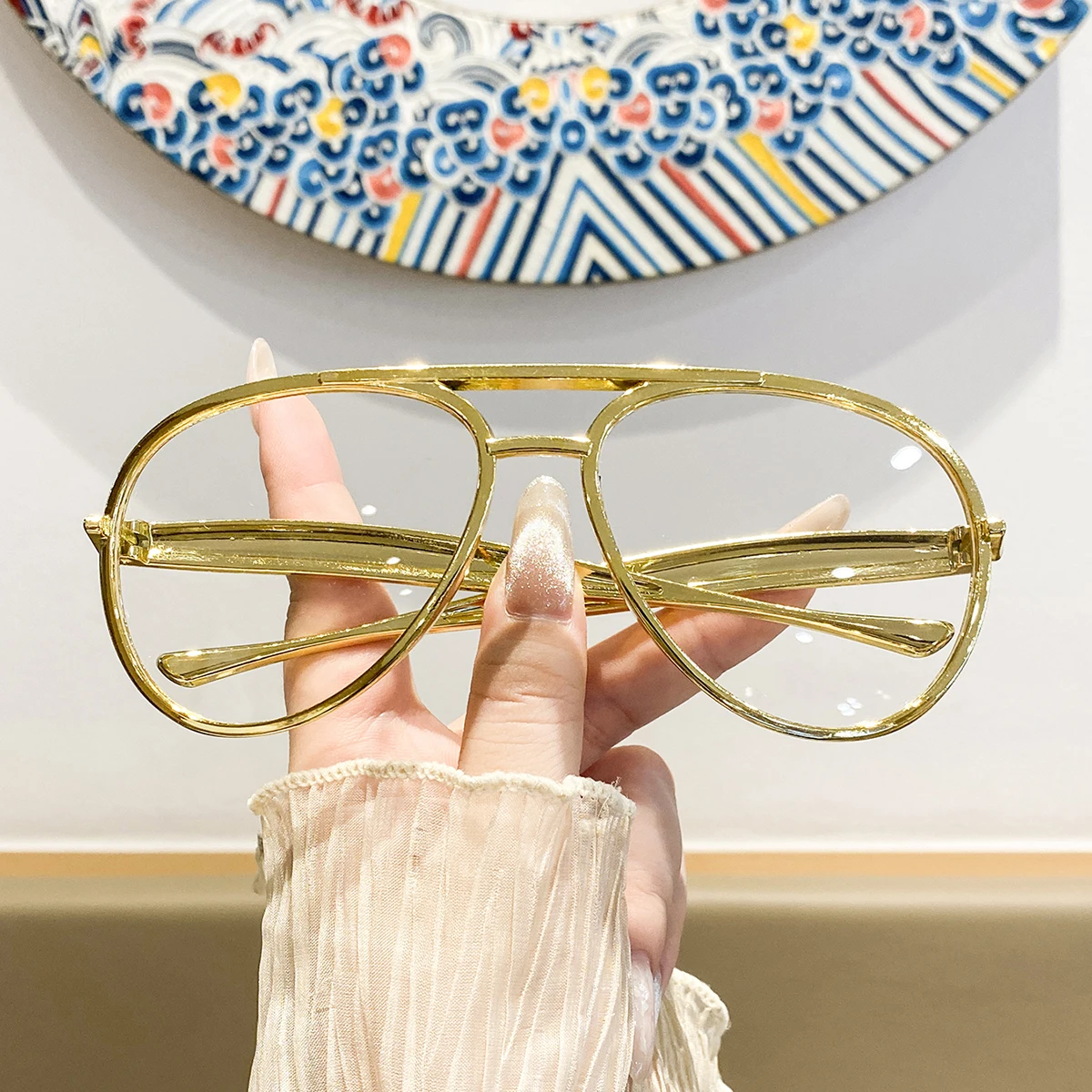 1 Pair of Women's Gold Double-Bridge Fashion Glasses, Simple and Elegant, Gentle and Intellectual, Refreshing and Durable, Suitable for Women, Perfect for Friends' Gatherings, Store Visits, and Artistic Outfits