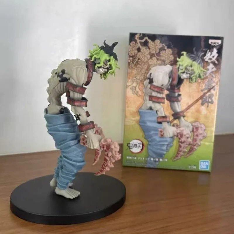 기유타로 액션 피규어 반다이 정품 귀멸의 칼날 재고 있음 액션 피규어 모델 어린이 장난감 수집 장식품